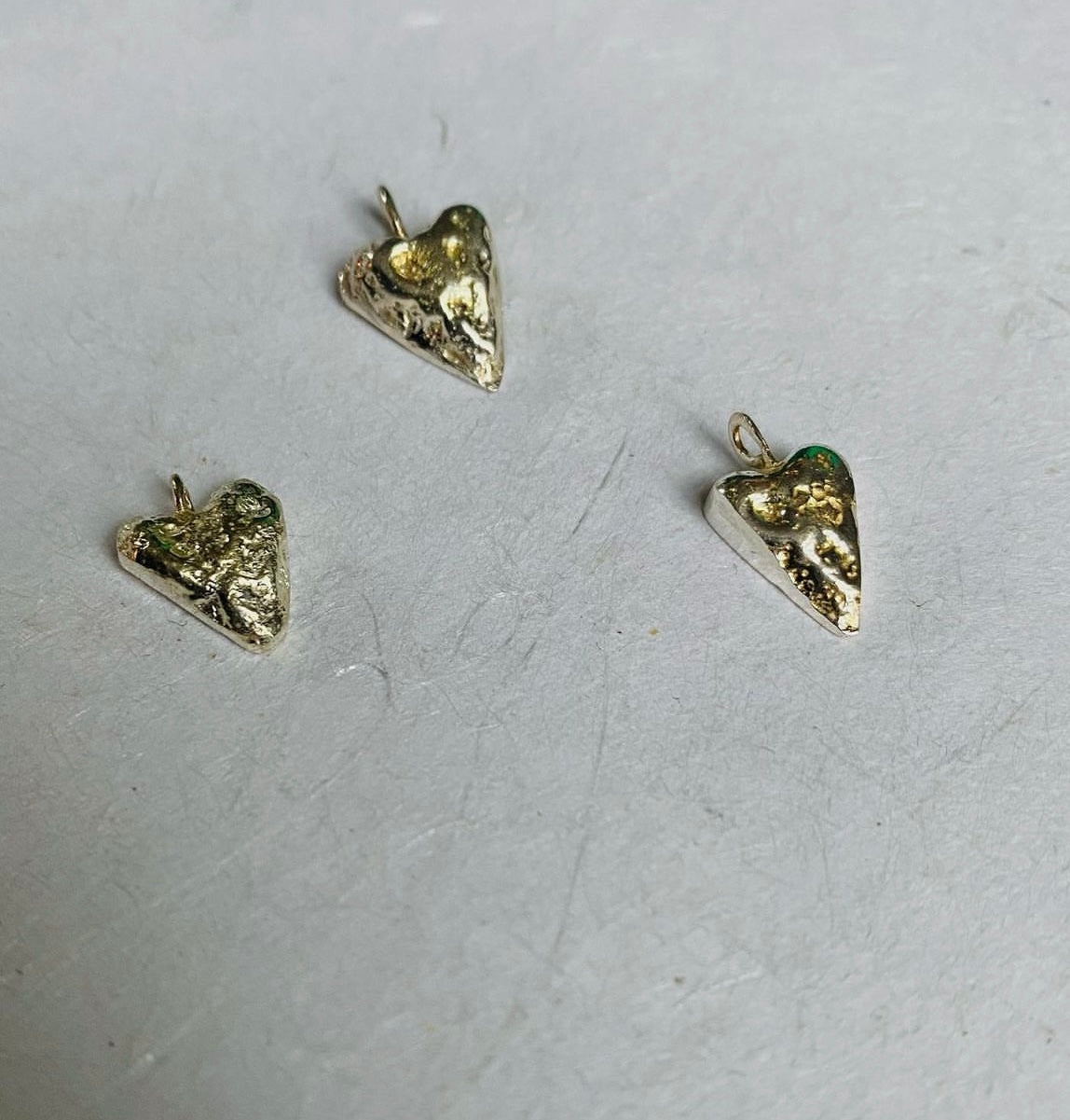 LAATSTE hart kettinghanger van gerecycled goud