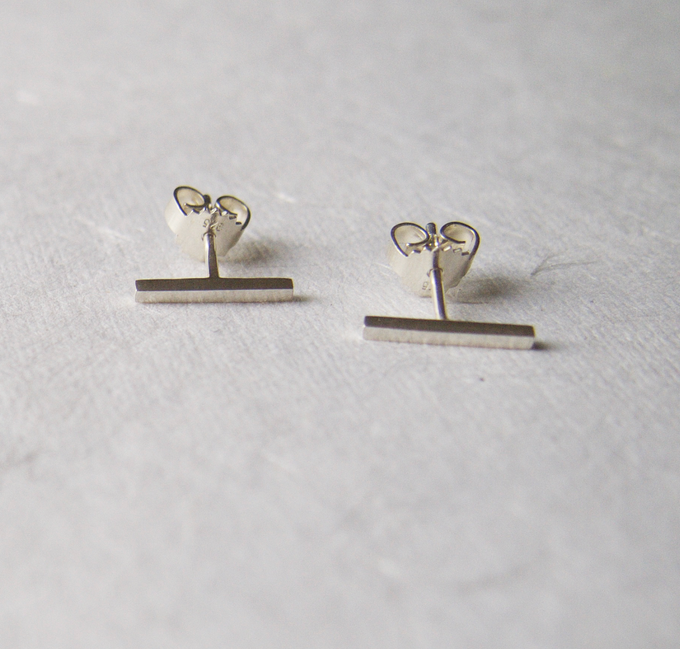 Zilveren oorbellen staafjes