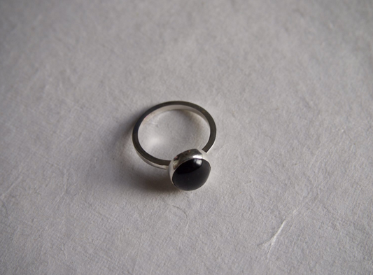 Zilveren ring met Onyx steen