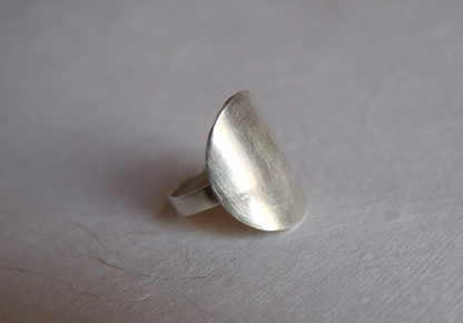 Zilveren ring met element