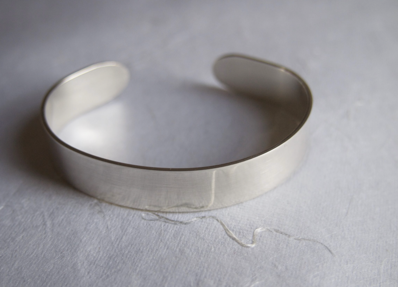 Mooie zilveren Bangle armband