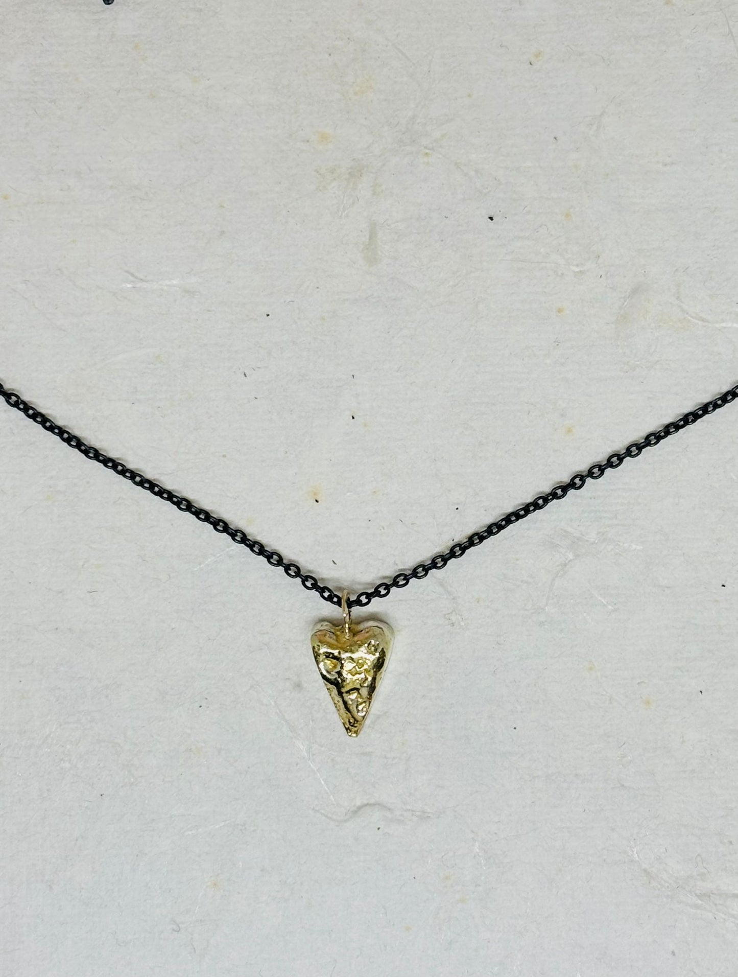 LAATSTE hart kettinghanger van gerecycled goud