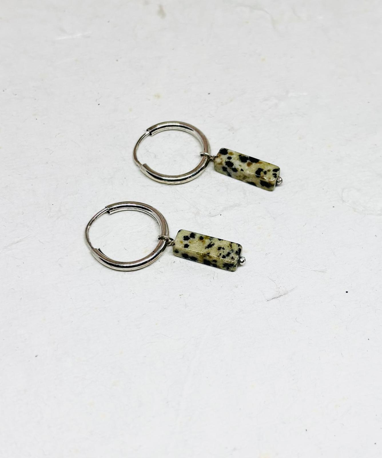 Zilveren ringetjes met Dalmatische Jaspis